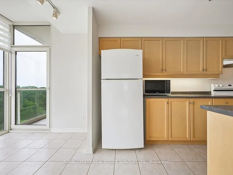 60 Old Mill Rd #602 — Photo 12