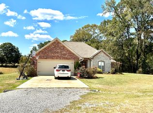 330 Madi McDill Rd, Walnut Grove, MS 39189