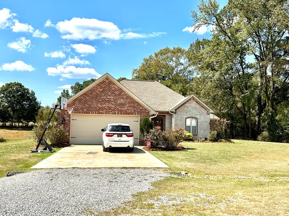 330 Madi McDill Rd, Walnut Grove, MS 39189