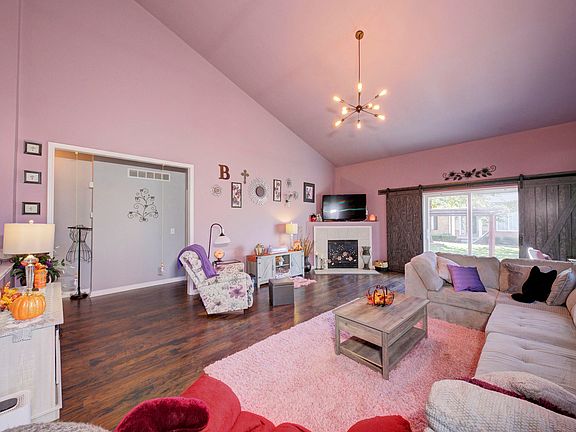 2nd image of 13554 Christina Ln