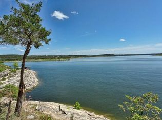 1811 Lakehurst Rd, Spicewood, TX 78669