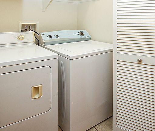 3rd image of 11913 Coratina Ln