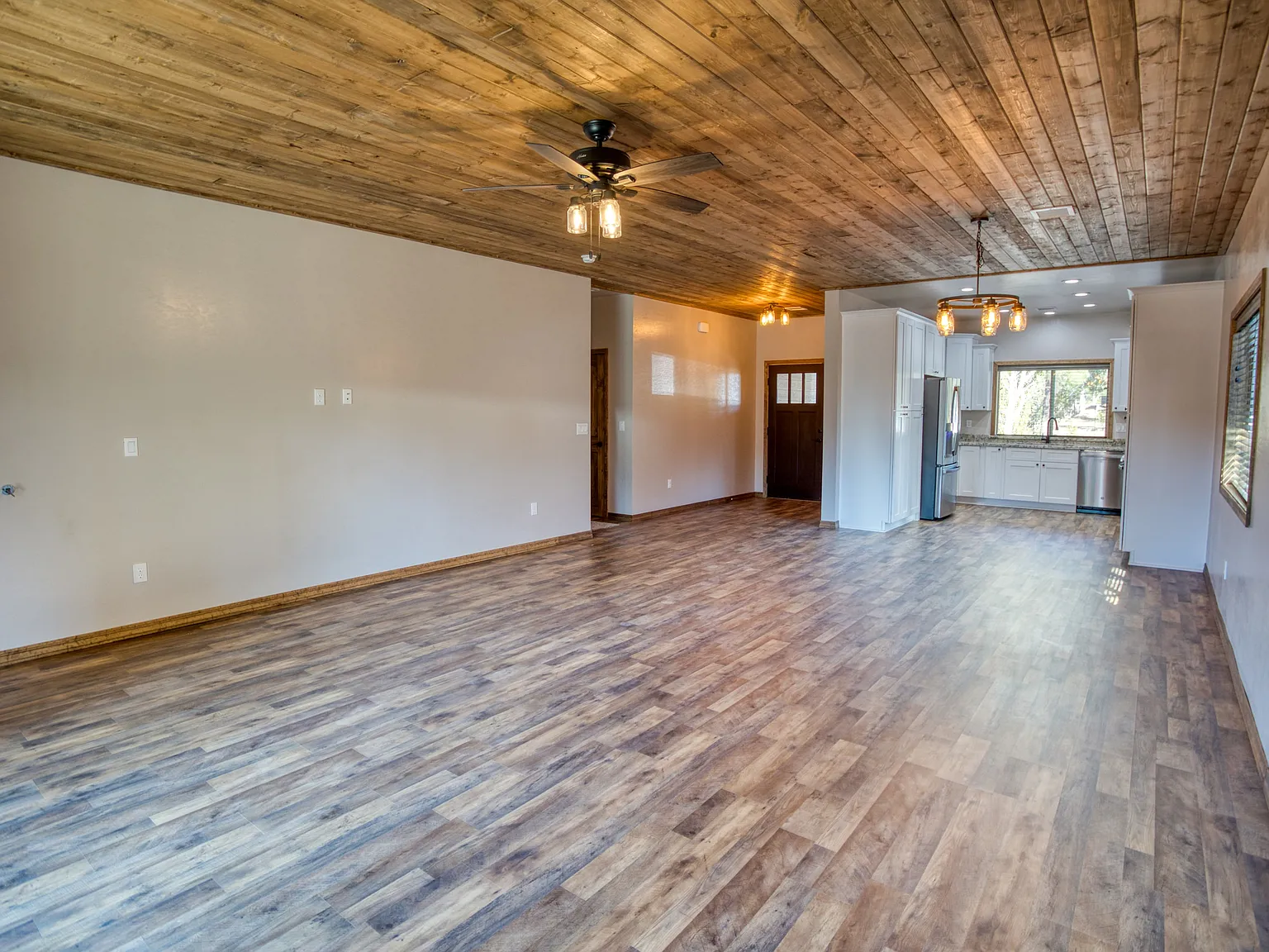 3 bed, 1654 sqft, $2,500 — Photo 4