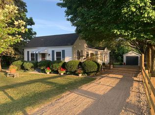 5584 124th Ave, Fennville, MI 49408
