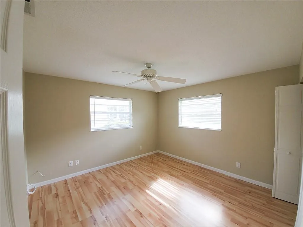 2 bed, 1.0 bath, 800 sqft, $1,950 — Photo 4