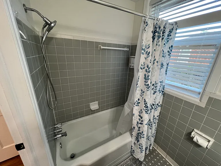 19 Seneca Rd — Photo 20