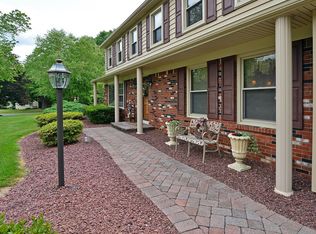 52 Revere Pl, Freehold, NJ 07728