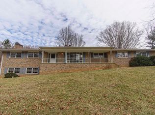 516 Loss Bent Rd NW, Riner, VA 24149