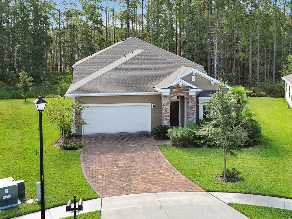 1st image of 125 Aspen Leaf Dr