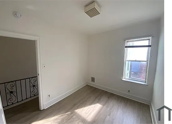 1547 S Myrtlewood St — Photo 28