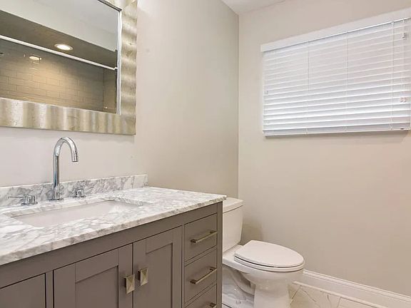 5th image of 143 Thelin Ct