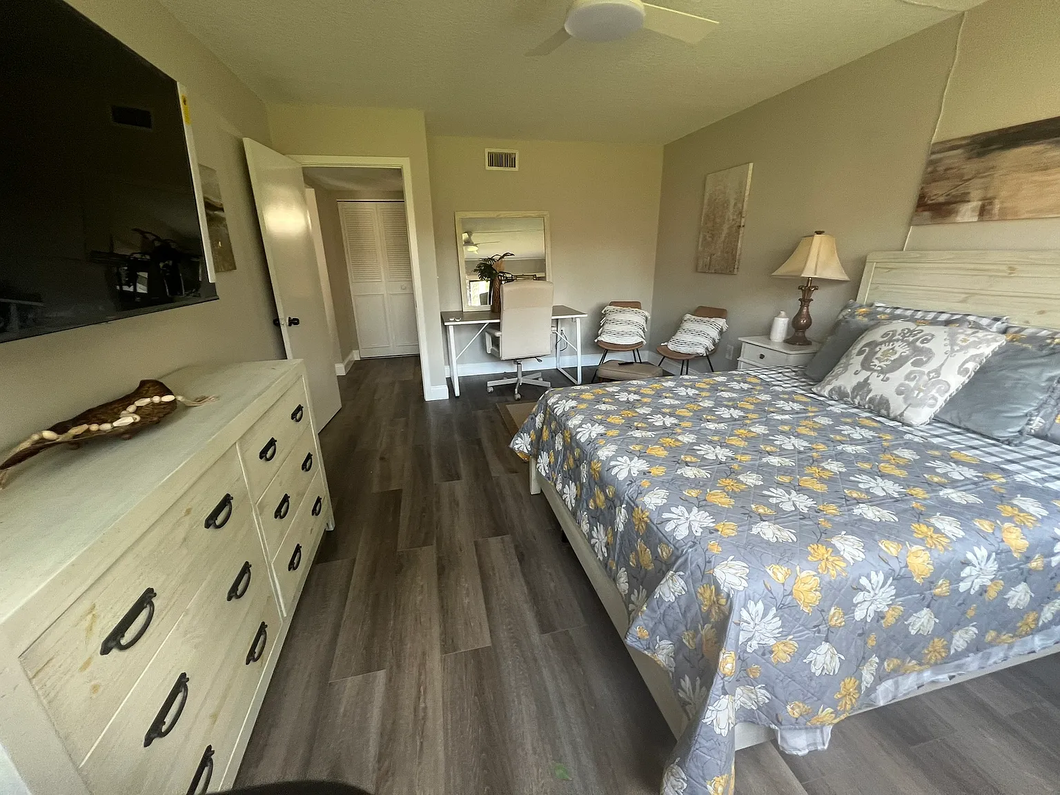 4 bed, 2198 sqft, $2,800 — Photo 3