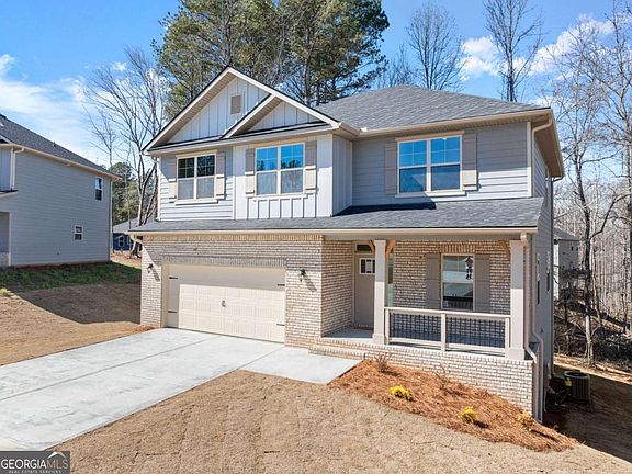 3rd image of 657 Forest Way