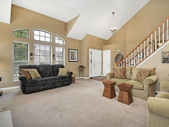 4th image of 5651 Hillcoat Dr
