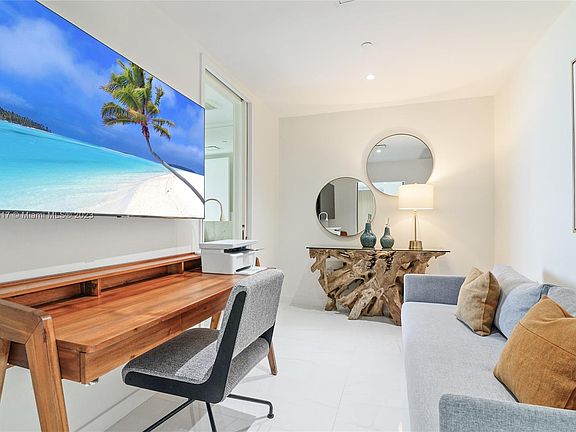4th image of 15701 Collins Ave #1504
