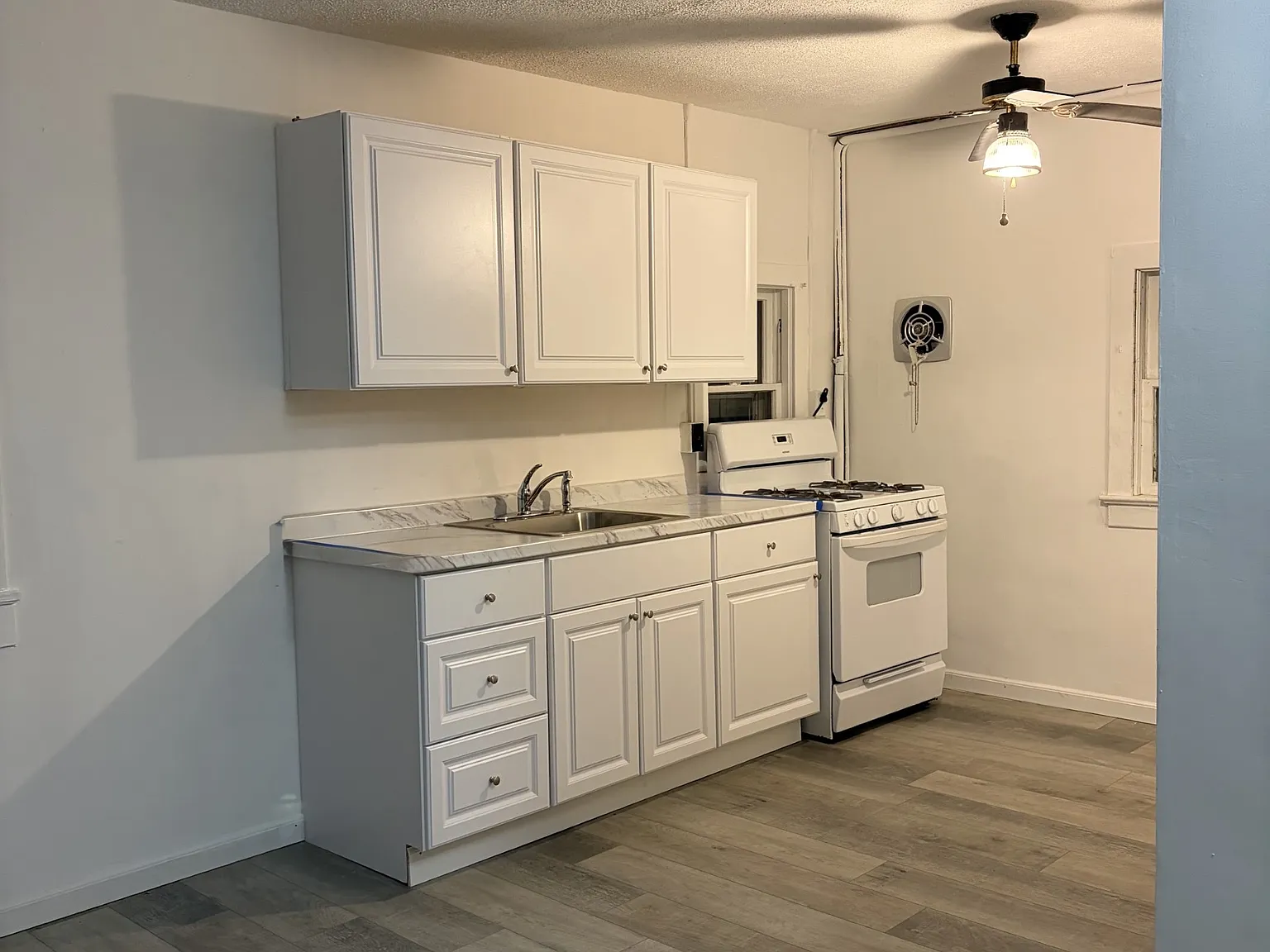Studio, 500 sqft, $1,450 — Photo 4