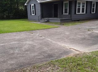 706 8th St, McComb, MS 39648