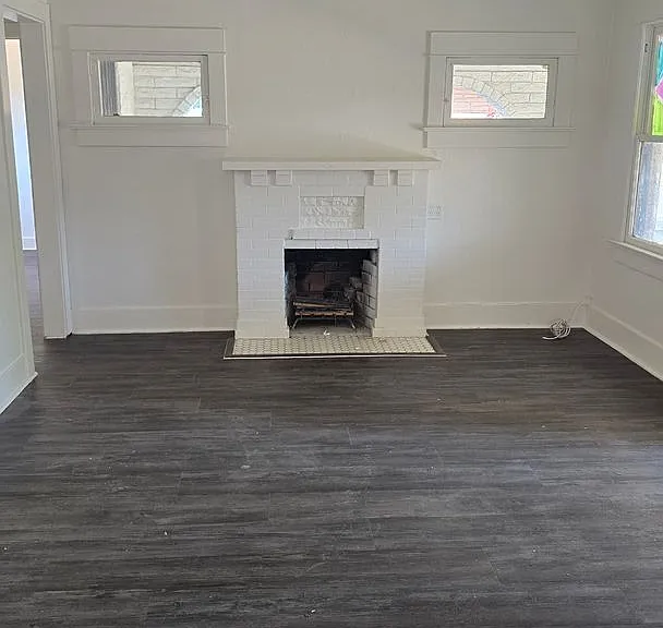 1216 E Pierce St — Photo 8