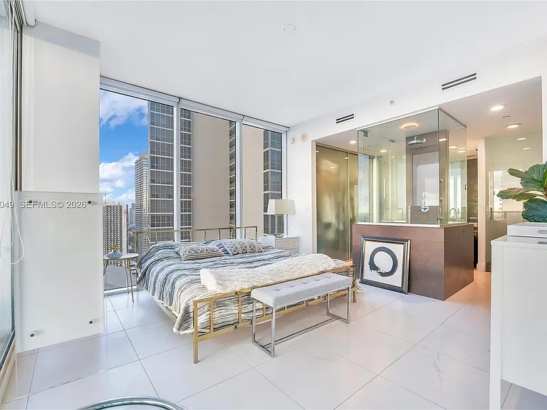1040 Biscayne Blvd #3306 — Photo 13
