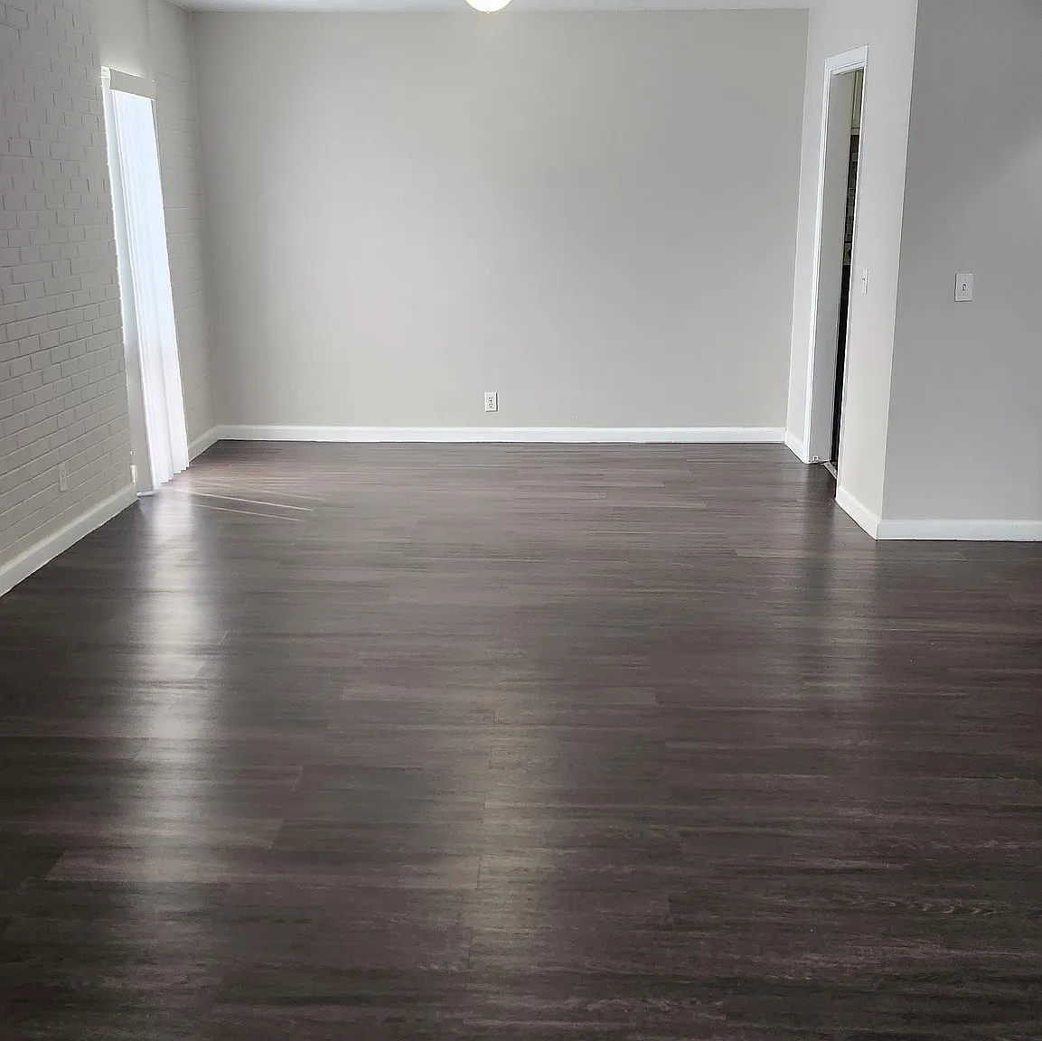 2 bed, 1085 sqft, $1,295 — Photo 2