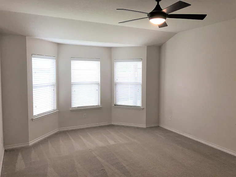 1212 Villa Paloma Blvd — Photo 9