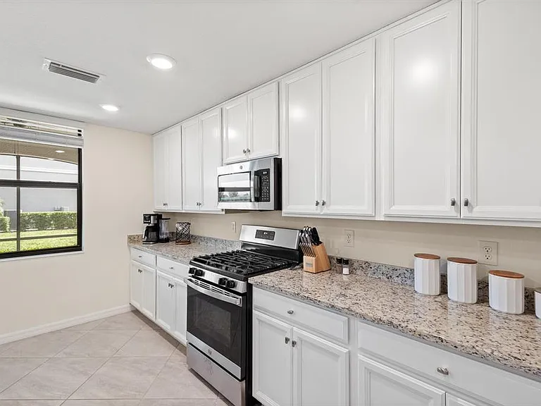 18117 Gawthrop Dr #104 — Photo 12
