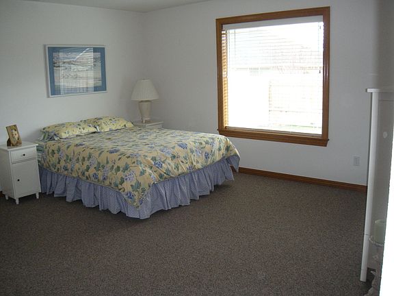 Good sized bedrooms.