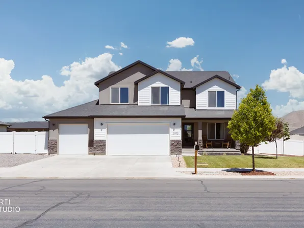 3972 N Wood Rd, Eagle Mountain, UT 84005