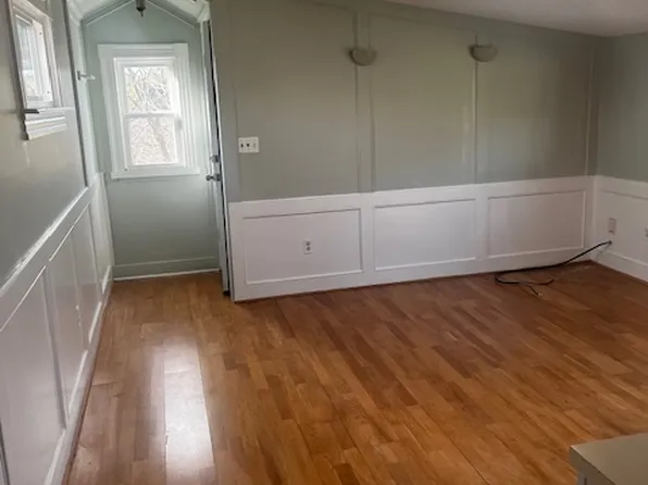 111 Saint Rose St, Jamaica Plain, MA 02130