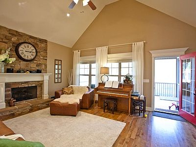 3rd image of 7415 Island Manor Dr
