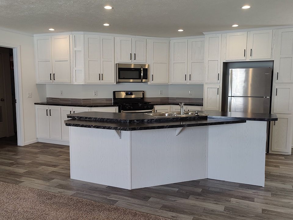 1st image of 3951 Bentwood Cir W #4