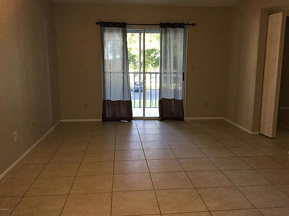 3rd image of 588 Fairways Ln APT 201