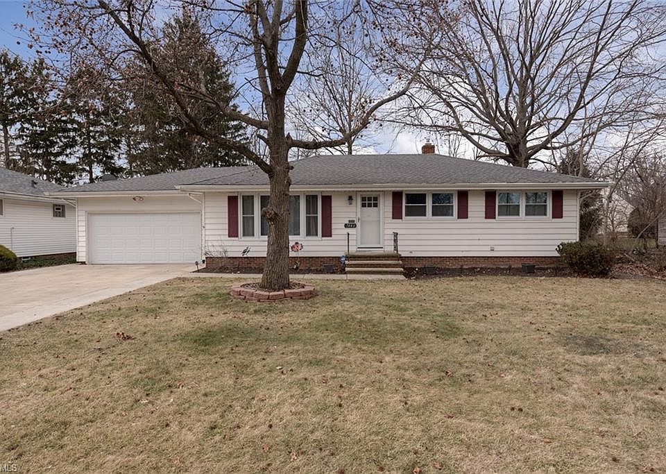 1st image of 7440 Skylark Dr