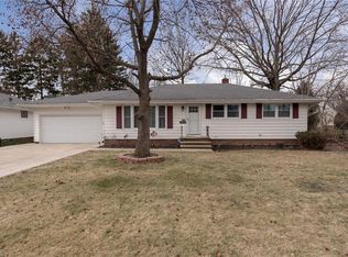 7440 Skylark Dr, Parma, OH 44130