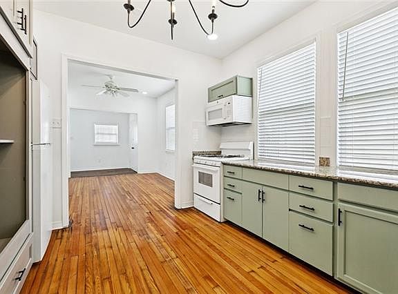 4th image of 2648 Jonquil St