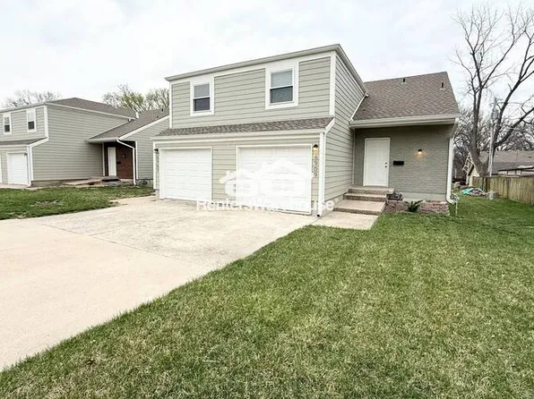 6907 Floyd St, Overland Park, KS 66204