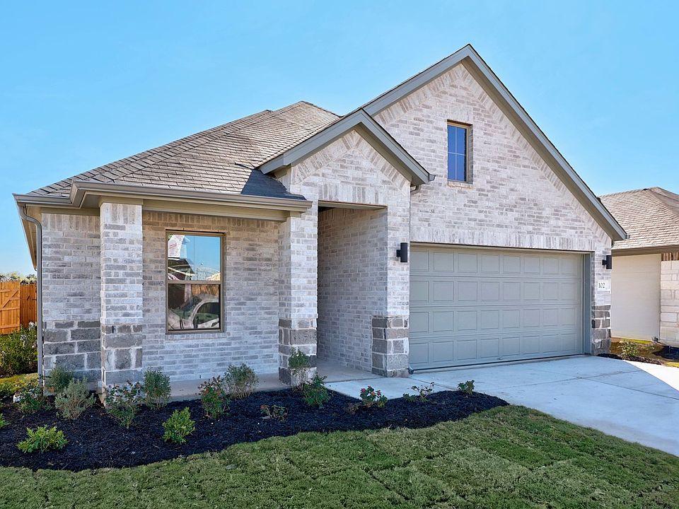 1st image of 102 Mandeville Dr