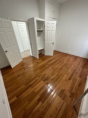 Rented by New York Realty Minimax Inc | media 7