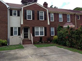527 Mulligan Dr, Virginia Beach, VA 23462
