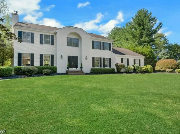 26 Glen Ridge Dr, Washington Twp., NJ 07853