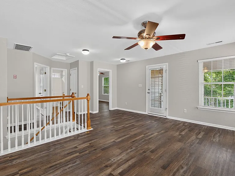 840 Willberry Dr — Photo 25