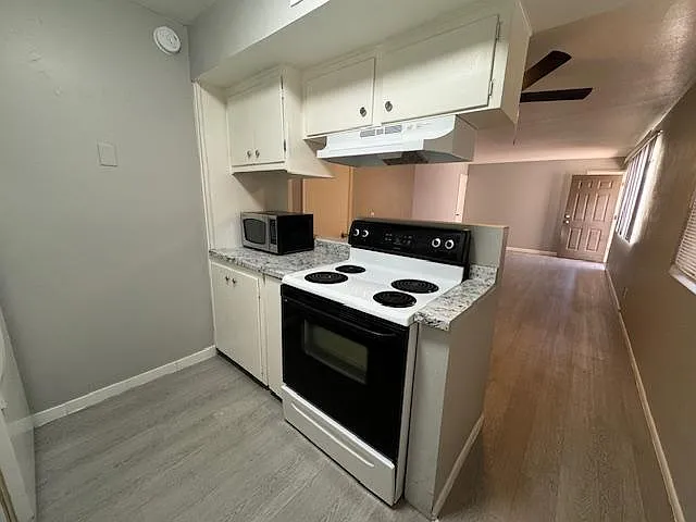 2007 W Berridge Ln — Photo 6