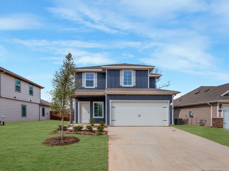 1527 Brooke Dr