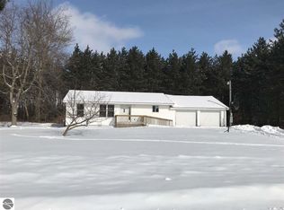 2900 Garfield Rd, Remus, MI 49340