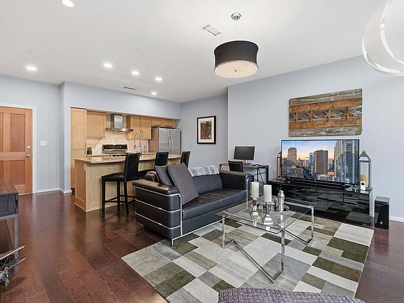 3rd image of 1600 Barton Springs Rd Unit 1106