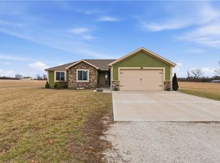 27805 S Walker Rd, Harrisonville, MO 64701