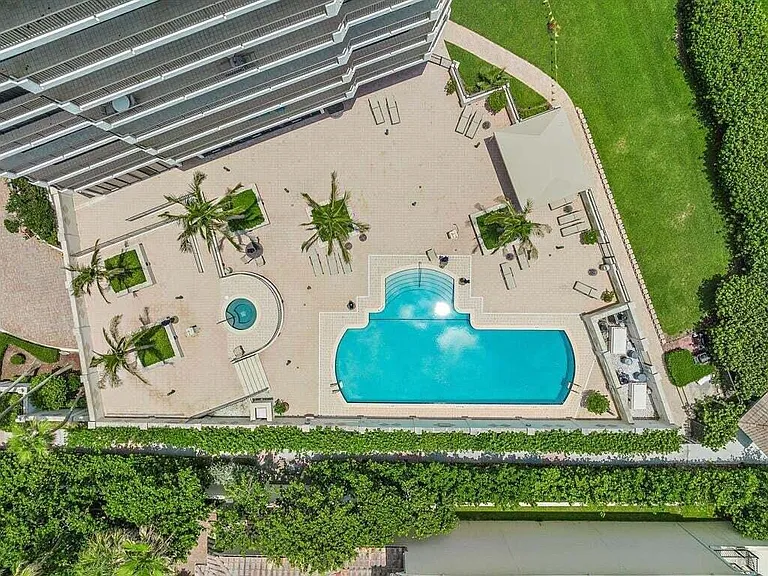800 Ocean Dr #1104 — Photo 38