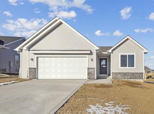 2733 Pilgrim Dr SW, Altoona, IA 50009