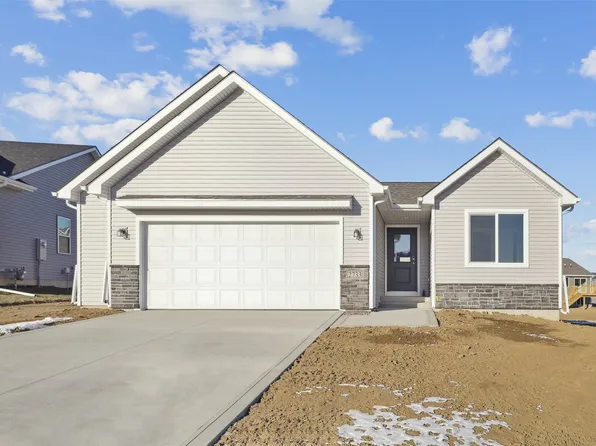 2733 Pilgrim Dr SW, Altoona, IA 50009