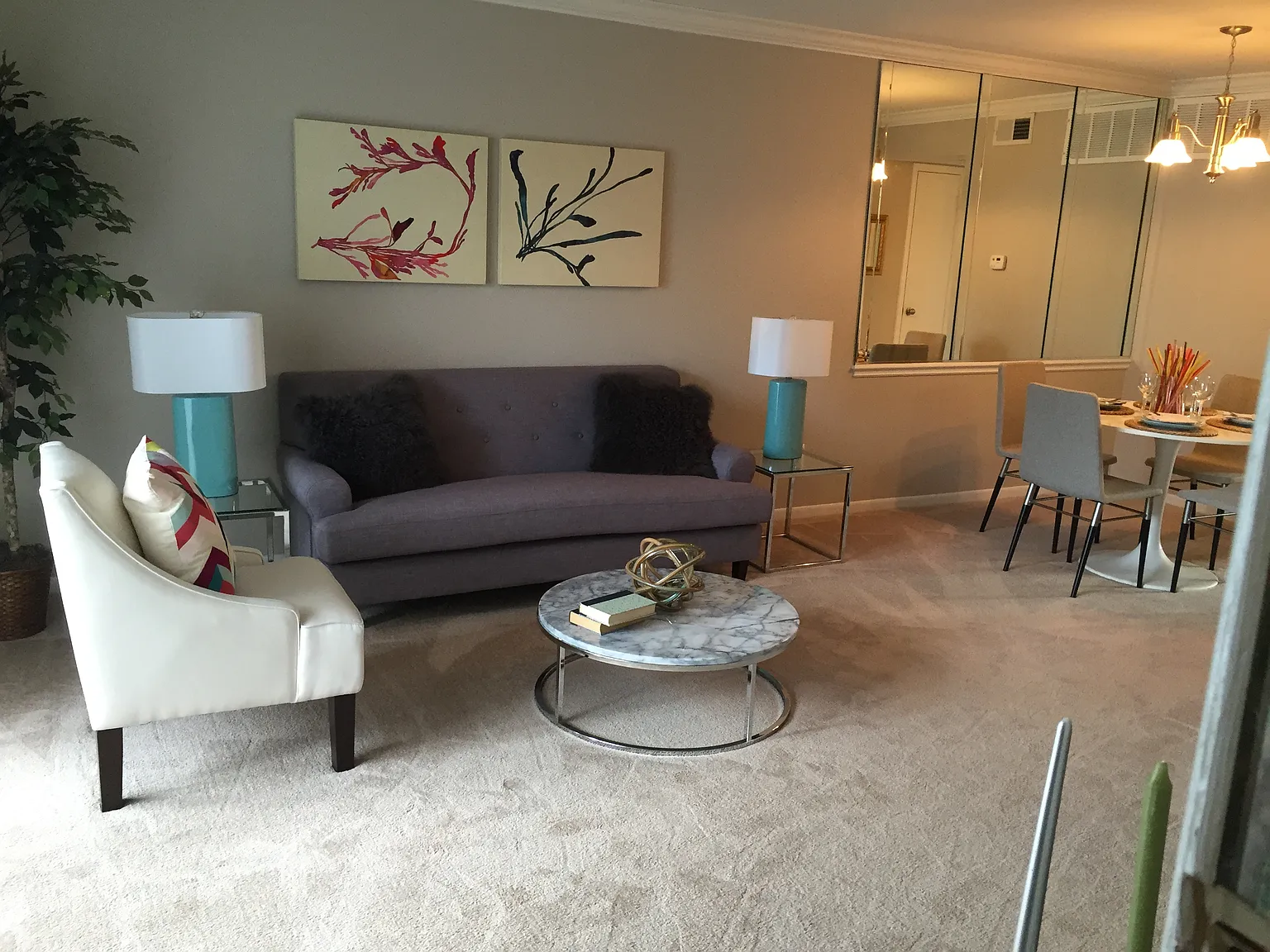 Brittany Place Apartments — Photo 4
